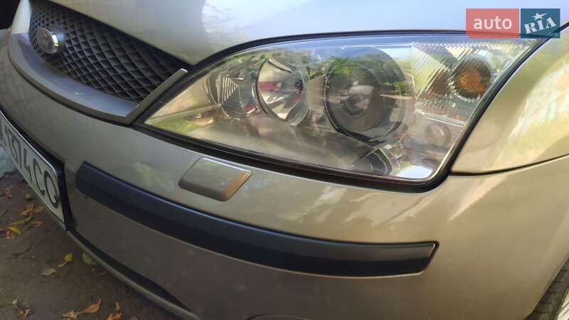 Седан Ford Mondeo 2002 в Чугуеве