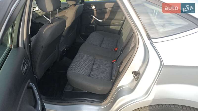 Седан Ford Mondeo 2009 в Луцке