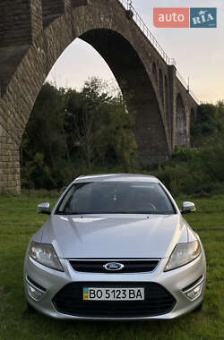 Лифтбек Ford Mondeo 2011 в 