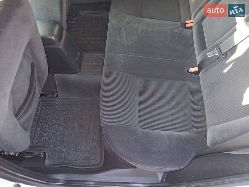 Универсал Ford Mondeo 2004 в Ровно фото 13 Универсал Ford Mondeo 2004 в Ровно