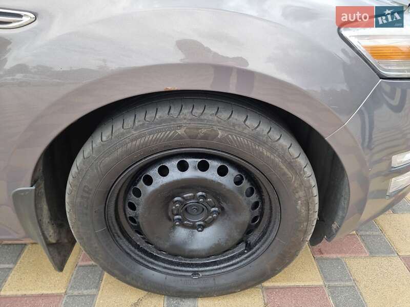 Лифтбек Ford Mondeo 2013 в Гайсине