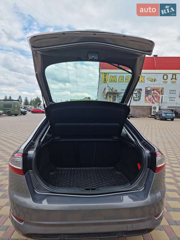 Лифтбек Ford Mondeo 2013 в Гайсине