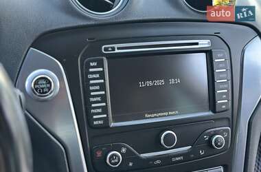 Лифтбек Ford Mondeo 2013 в 