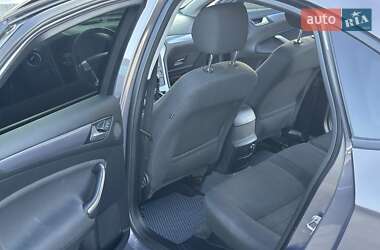 Лифтбек Ford Mondeo 2013 в 