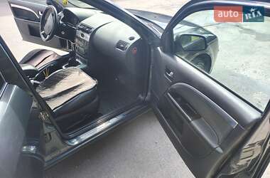 Лифтбек Ford Mondeo 2006 в 