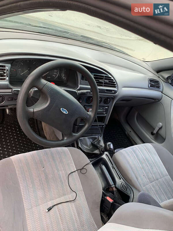 Седан Ford Mondeo 1993 в Хмельницком