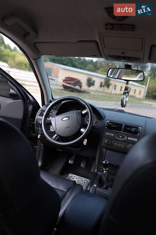 Ліфтбек Ford Mondeo 2005 в Вишгороді