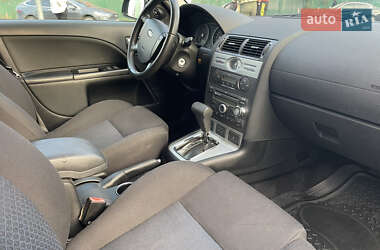 Седан Ford Mondeo 2005 в 