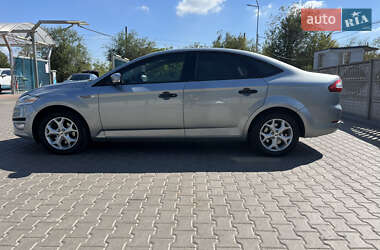 Седан Ford Mondeo 2012 в 