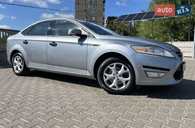 Седан Ford Mondeo 2012 в 