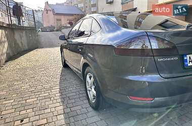 Седан Ford Mondeo 2008 в 