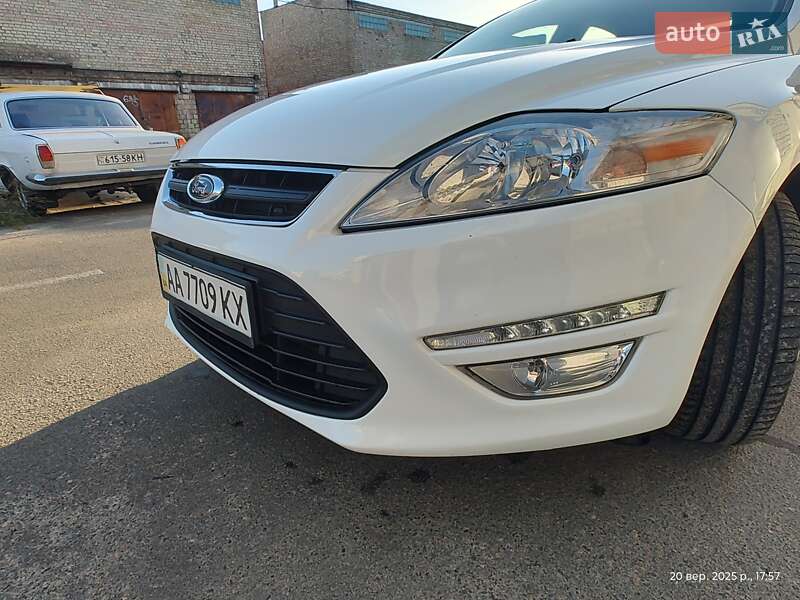Седан Ford Mondeo 2011 в Киеве