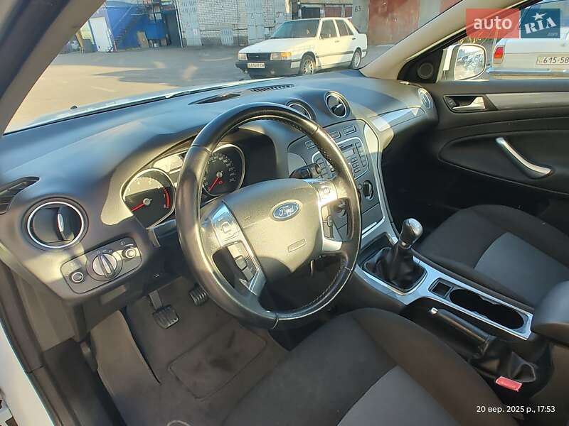 Седан Ford Mondeo 2011 в Киеве