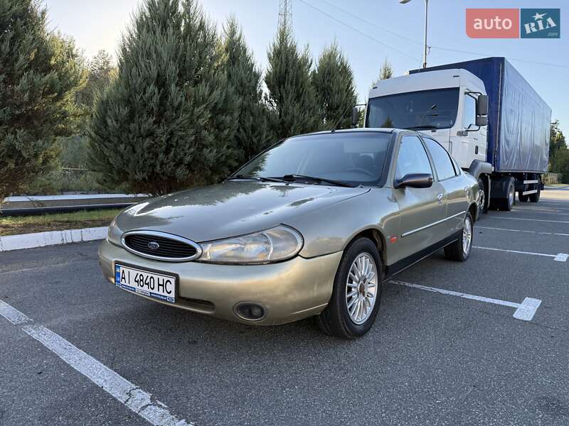 Ford Mondeo 2000