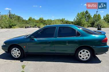 Седан Ford Mondeo 1996 в Хмельницком