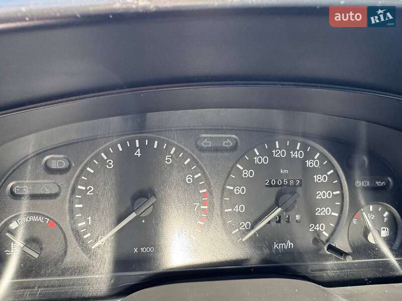 Седан Ford Mondeo 1996 в Хмельницком