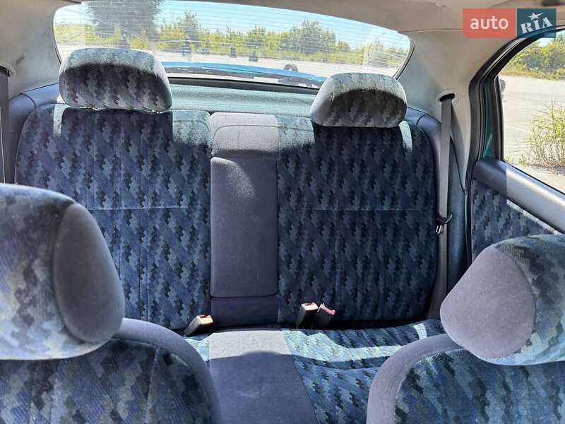 Седан Ford Mondeo 1996 в Хмельницком