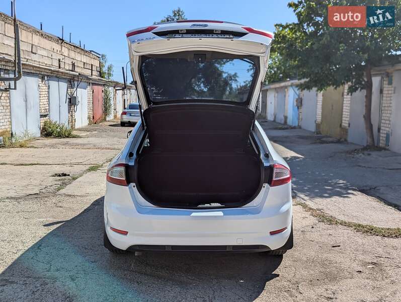 Лифтбек Ford Mondeo 2013 в Южноукраинске