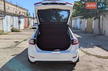 Лифтбек Ford Mondeo 2013 в 