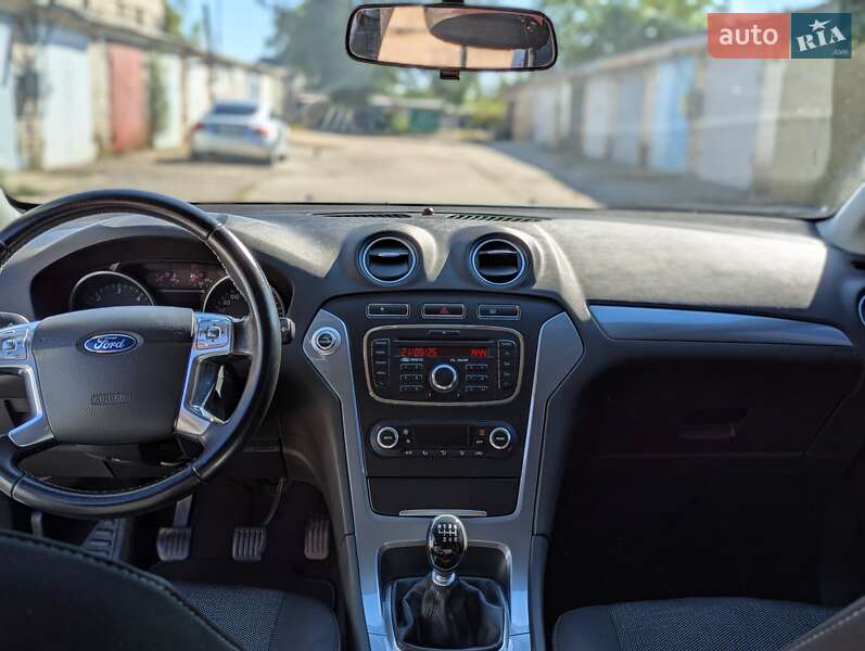 Лифтбек Ford Mondeo 2013 в Южноукраинске