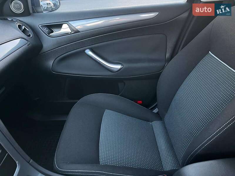 Лифтбек Ford Mondeo 2014 в Львове фото 29 Лифтбек Ford Mondeo 2014 в Львове