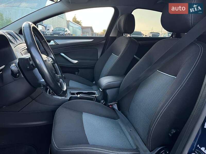 Лифтбек Ford Mondeo 2014 в Львове фото 39 Лифтбек Ford Mondeo 2014 в Львове