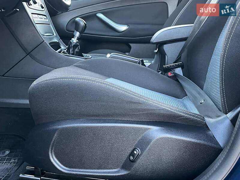 Лифтбек Ford Mondeo 2014 в Львове фото 81 Лифтбек Ford Mondeo 2014 в Львове