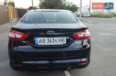 Седан Ford Mondeo 2016 в 