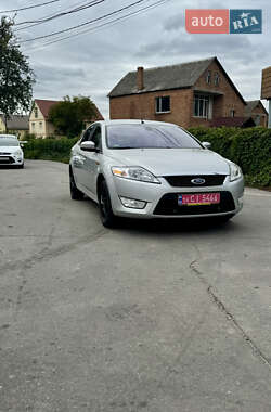 Лифтбек Ford Mondeo 2009 в 