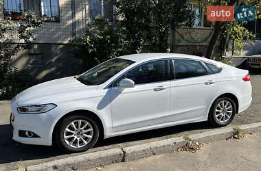 Лифтбек Ford Mondeo 2018 в 