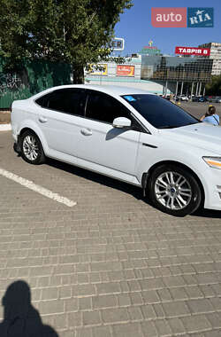 Седан Ford Mondeo 2011 в 
