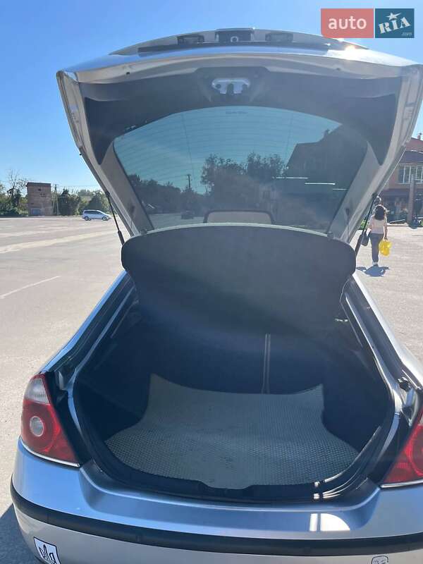 Ліфтбек Ford Mondeo 2006 в Крюківщині