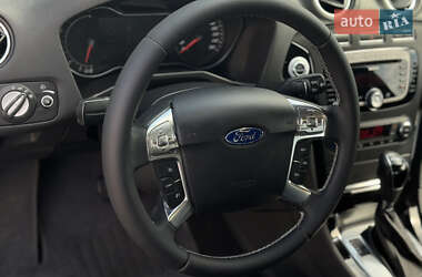 Седан Ford Mondeo 2012 в 