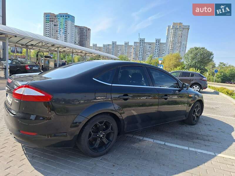 Седан Ford Mondeo 2010 в Києві