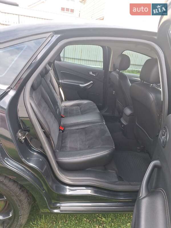 Седан Ford Mondeo 2010 в Києві