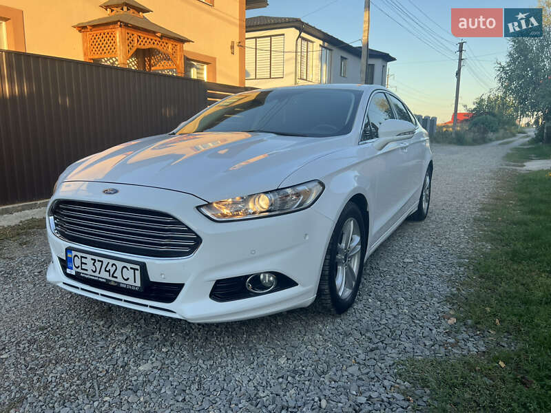 Седан Ford Mondeo 2015 в Черновцах