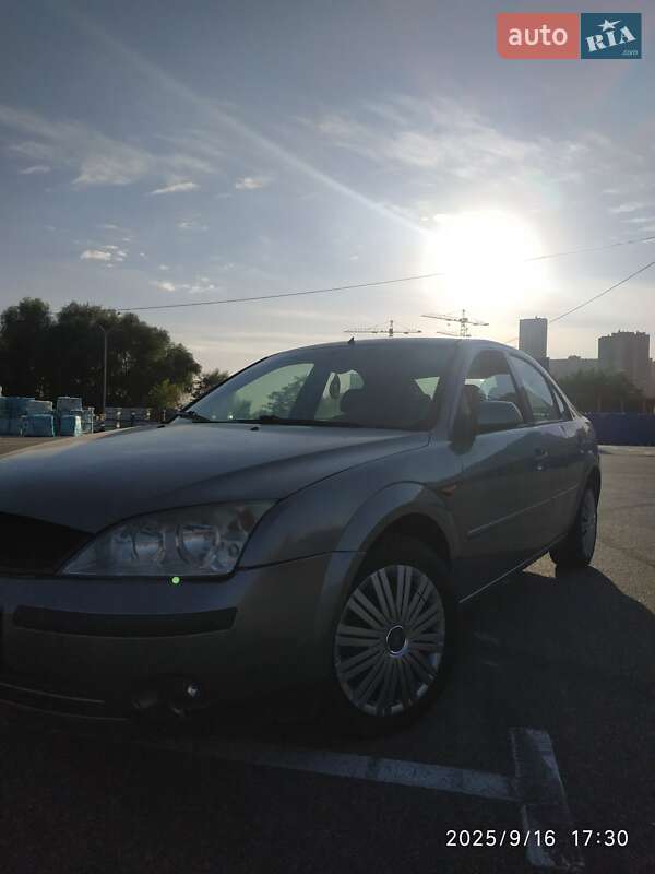Лифтбек Ford Mondeo 2001 в Киеве
