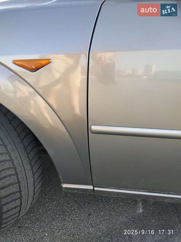 Лифтбек Ford Mondeo 2001 в Киеве
