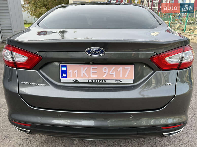 Седан Ford Mondeo 2016 в Луцке