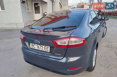 Лифтбек Ford Mondeo 2013 в 