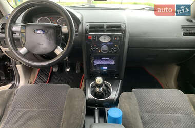 Седан Ford Mondeo 2002 в 