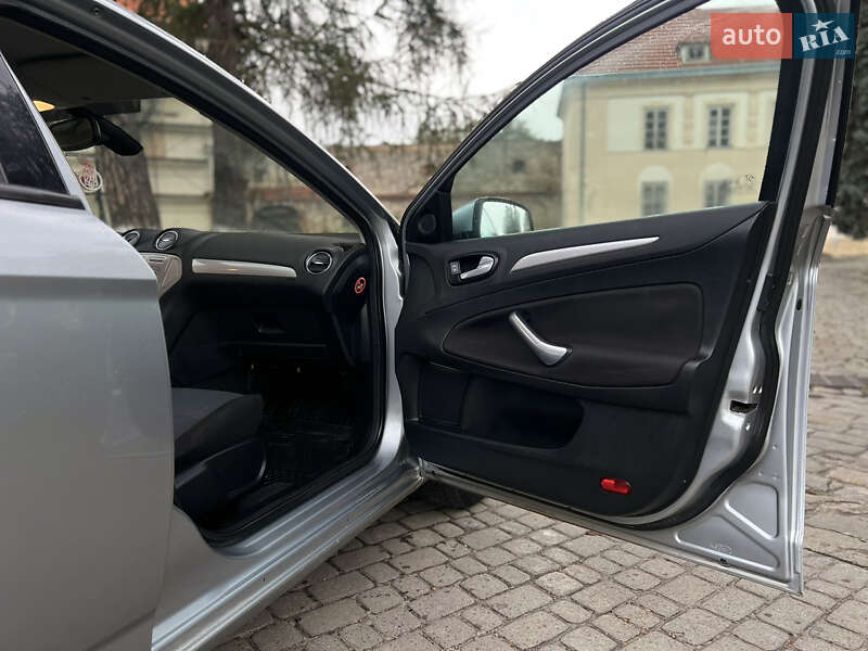 Универсал Ford Mondeo 2008 в Жовкве