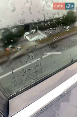 Седан Ford Mondeo 2005 в 