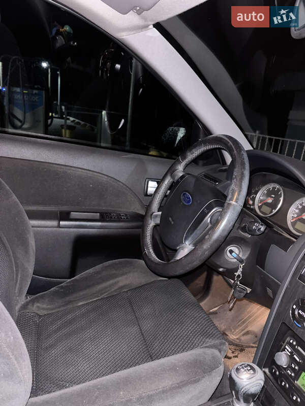 Седан Ford Mondeo 2002 в Запорожье