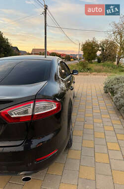 Седан Ford Mondeo 2011 в 