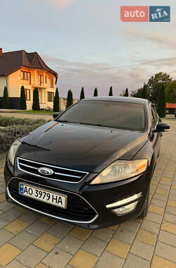 Седан Ford Mondeo 2011 в 