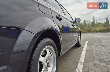 Седан Ford Mondeo 2010 в 