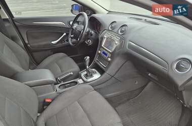 Седан Ford Mondeo 2010 в 