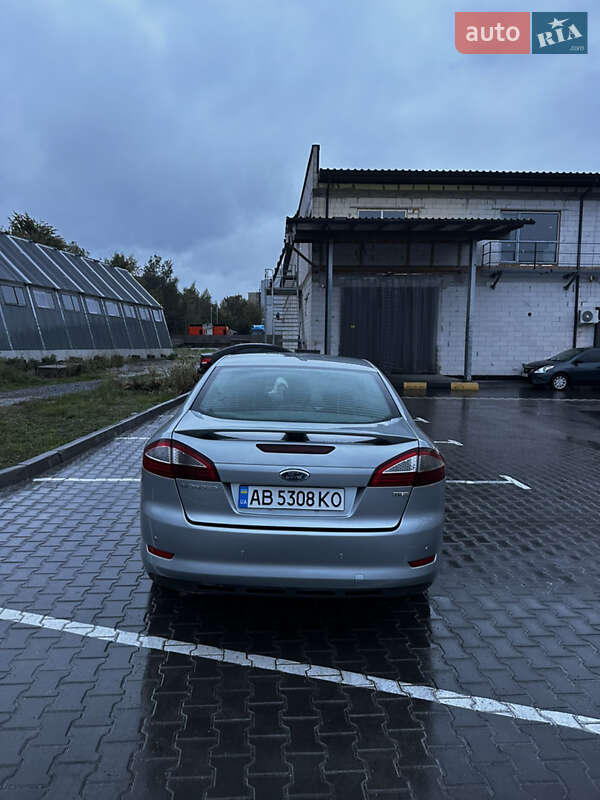 Седан Ford Mondeo 2007 в Виннице