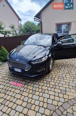 Лифтбек Ford Mondeo 2020 в 